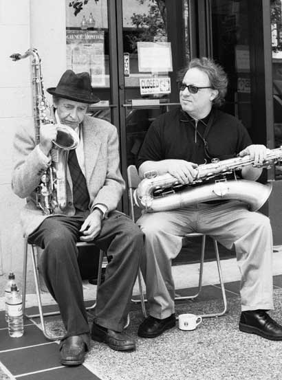 Jazz musicians at the Bulldog cafe, Oakland